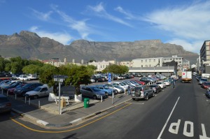 Table Mountain i bakgrunden